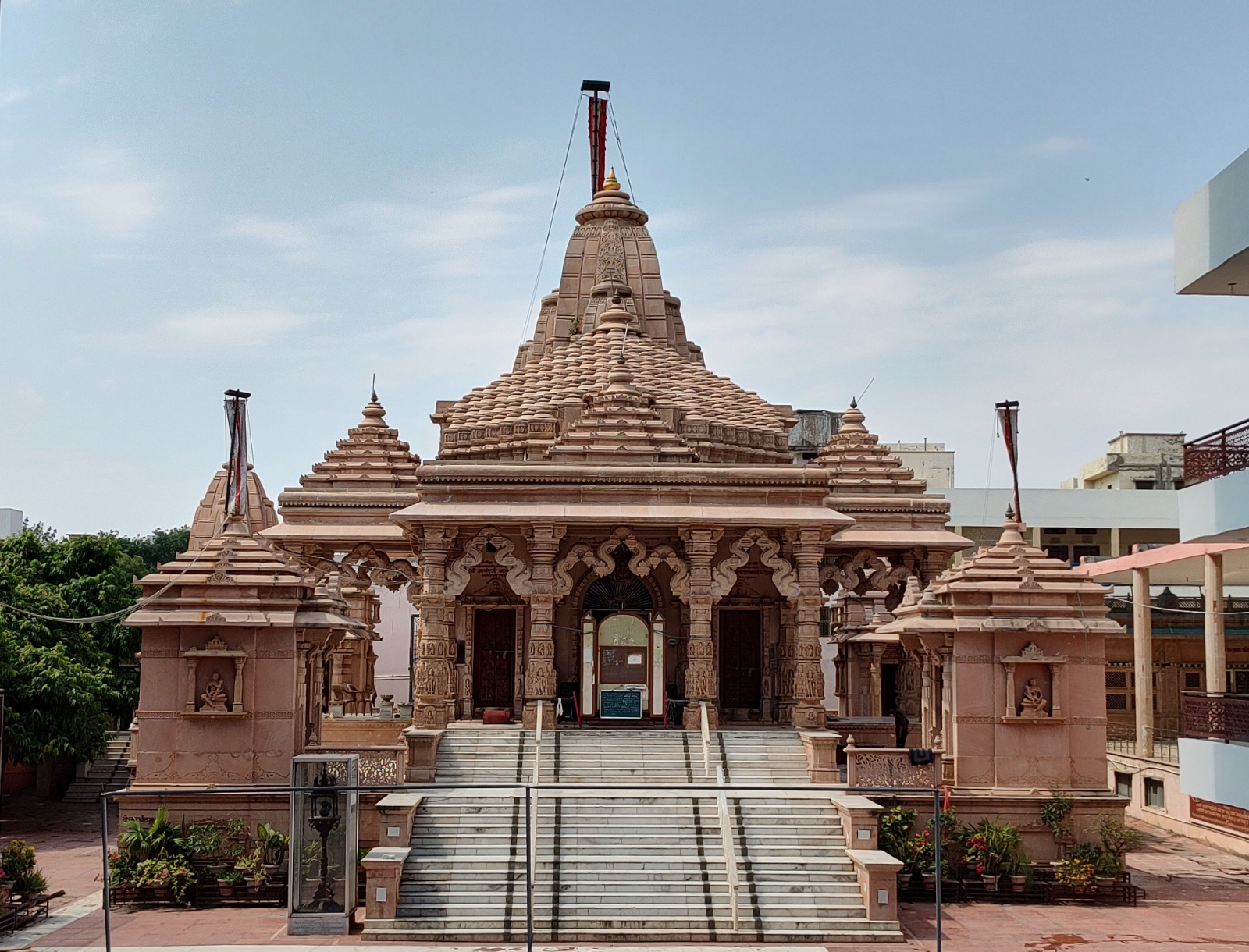 Day 04: Varanasi - Departure (~15 km / 40 mins)